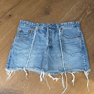 Levi’s Premium Icon Denim Skirt Raw Hem Size 30